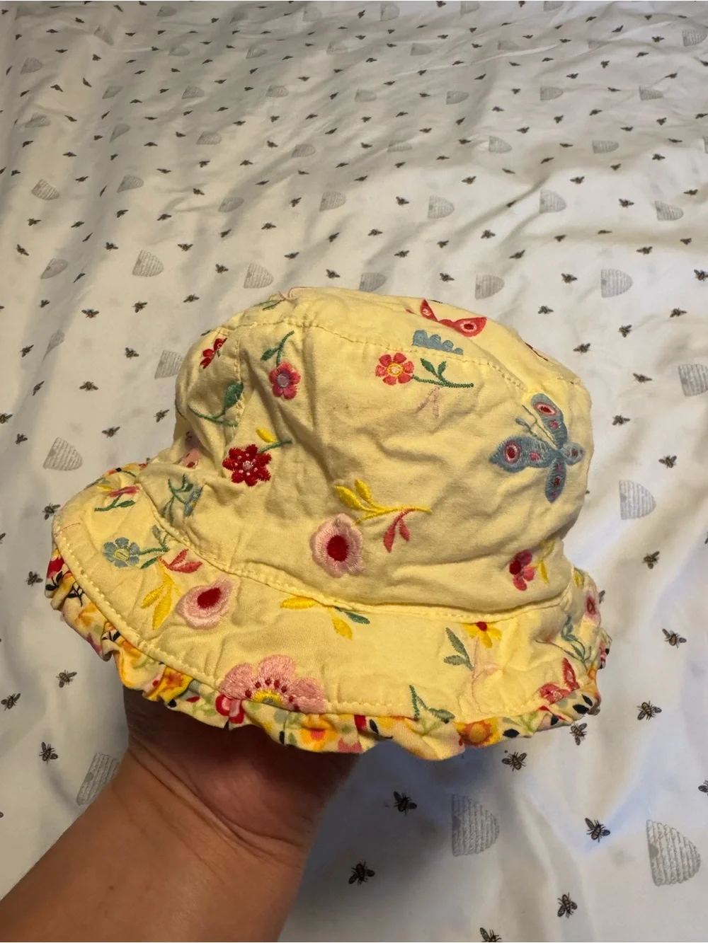 Vintage babyGap Embroidered Floral Ruffle Sun Hat in a size 12–18 months.